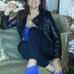 Belle brune de 40 ans a Clermont cherche une rencontre avec un jeune beau gosse pour tromper son mari